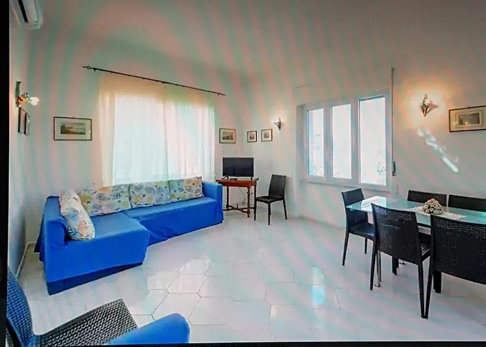 Elegante E Centralissimo In Ischia