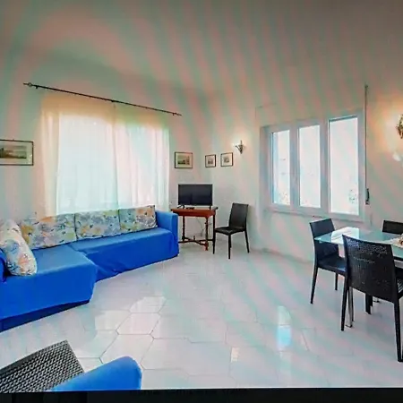 Elegante E Centralissimo In Ischia