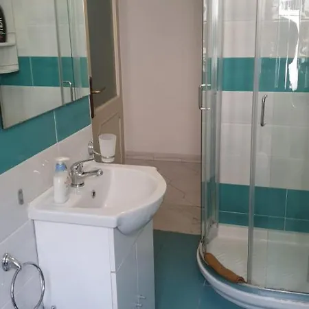 בית נופש Elegante E Centralissimo In איסקיה